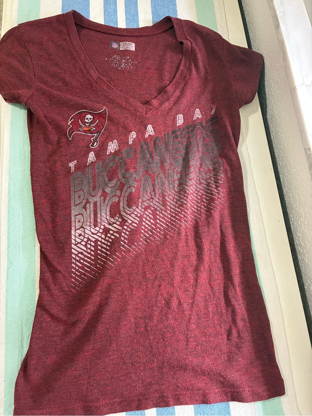 Tampa Bay buccaneers women’s shirt